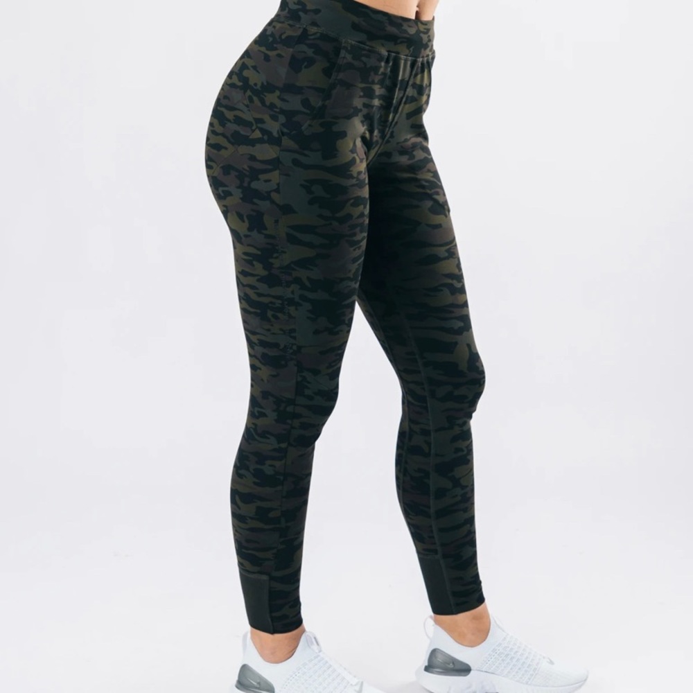 Alphalete premium pro-elite jogger
